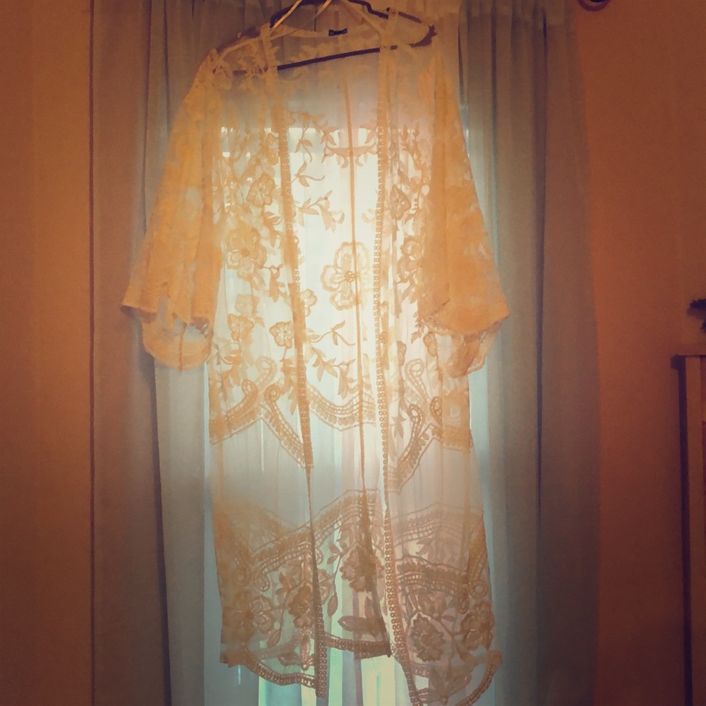 Boho lace kimono